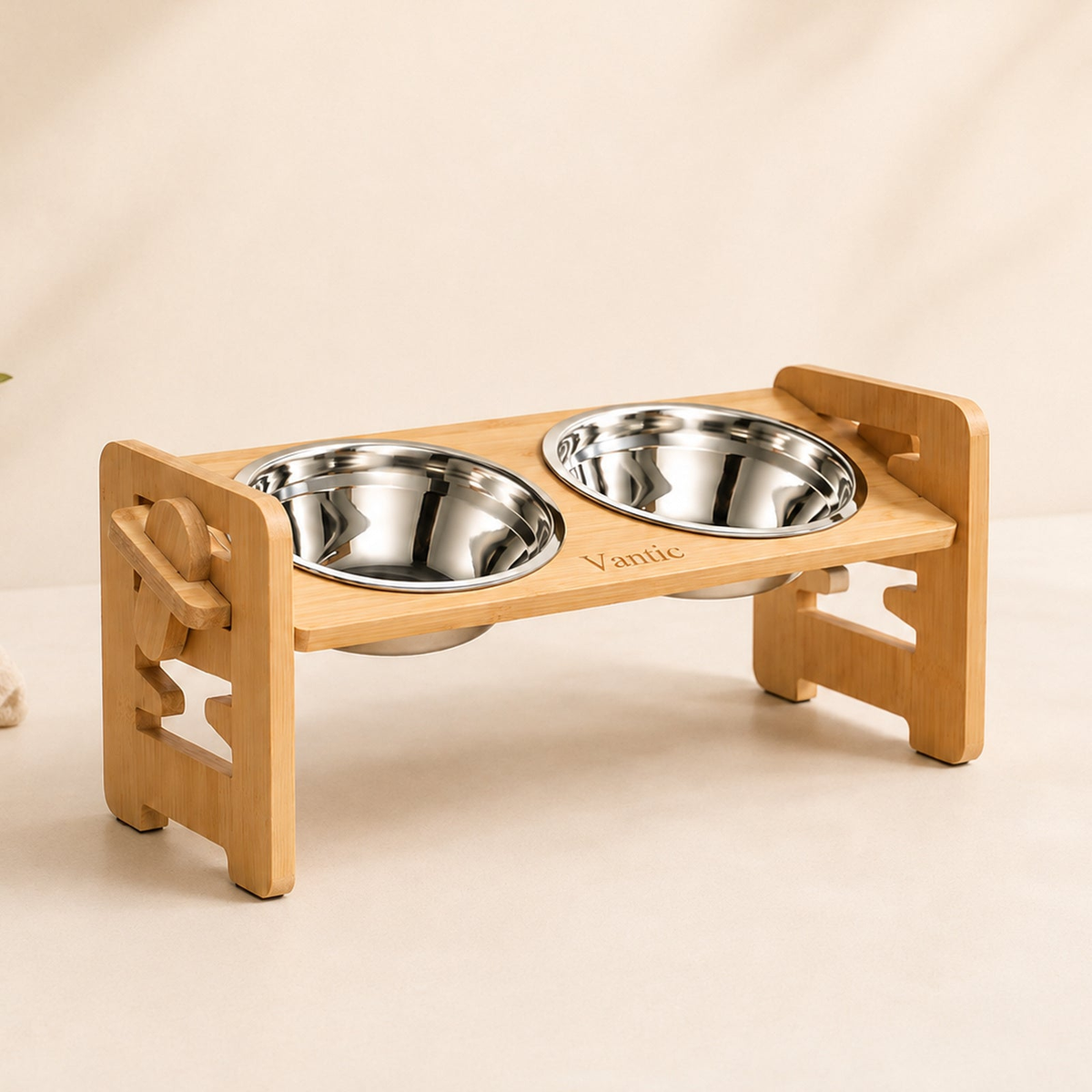 Vantic Adjustable Elevated Dog Bowls | 6-Height Feeding Stand
